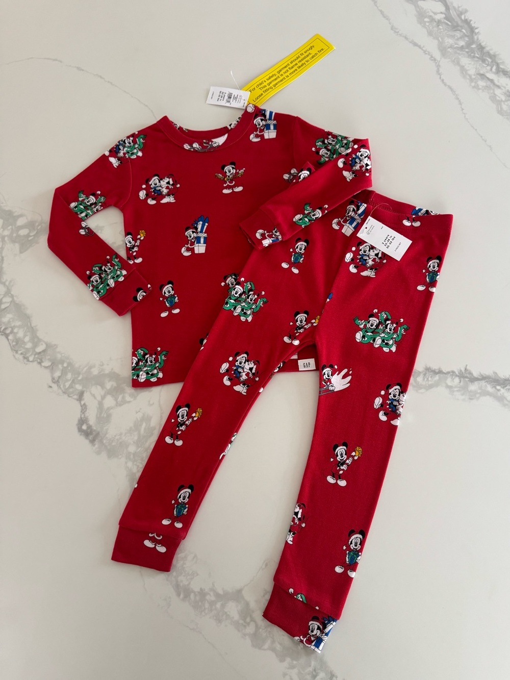 GAP Disney Mickey Mouse and Minnie Toddler Holiday Christmas Pajamas 2T